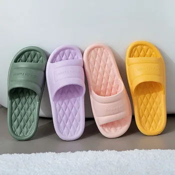 2021 Nova Casa Chinelos Homens Mulheres Casais Flip-Flops EVA Sapatos Interior de casa de Banho Sandálias de Não-deslizamento de Verão Sandalias Respirável