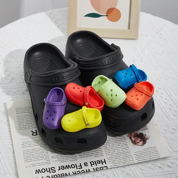 Bonito Simulado Mini-Tênis Encantos para o Crocs Encantos para o Crocs Acessórios para Croc Decoração de Mulher as Meninas Mens Sapatos Engraçados Decoração Presentes
