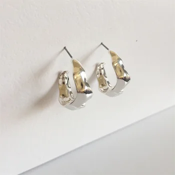 Moda, Cor de Prata Chapeamento de Escultura Irregular Pequenos Brincos de argola Para as Mulheres de Menina Casual, Moderno OL Decoração do Escritório de Jóias