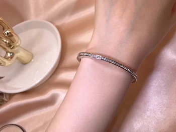 2023 Alta qualidade Pulseira de Novo REMIX série pulseira de Luxo crystal pearl as mulheres formam a jóia de presente