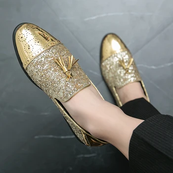 Marca de luxo Homens Sapatos Oxford Gold Mens Vestido Office Casamento Formal Sapatos de Tamanho Grande 38-47 Pontiagudo Dedo do pé Partido Sapatos para Homens
